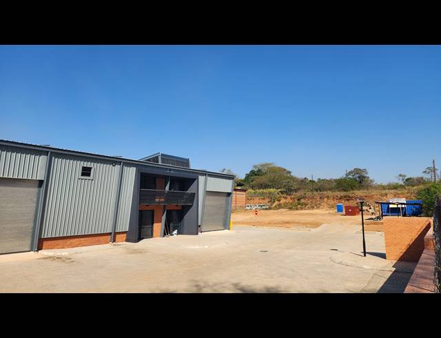 3,230M² VACANT LAND FOR SALE IN RIVERSIDE INDUSTRIAL PARK